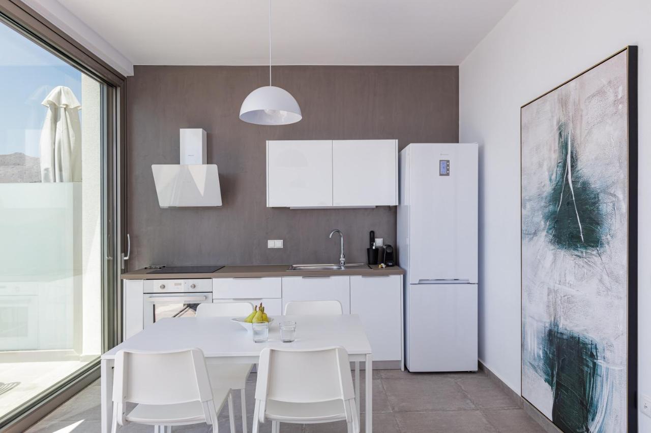 Aelia Seascape Apartments Плакиас Екстериор снимка