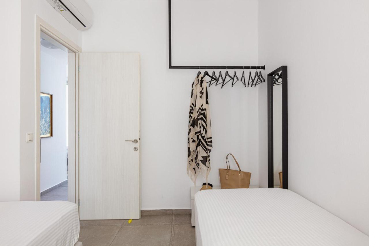 Aelia Seascape Apartments Плакиас Екстериор снимка