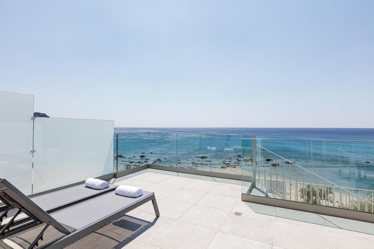 Aelia Seascape Apartments Плакиас Екстериор снимка