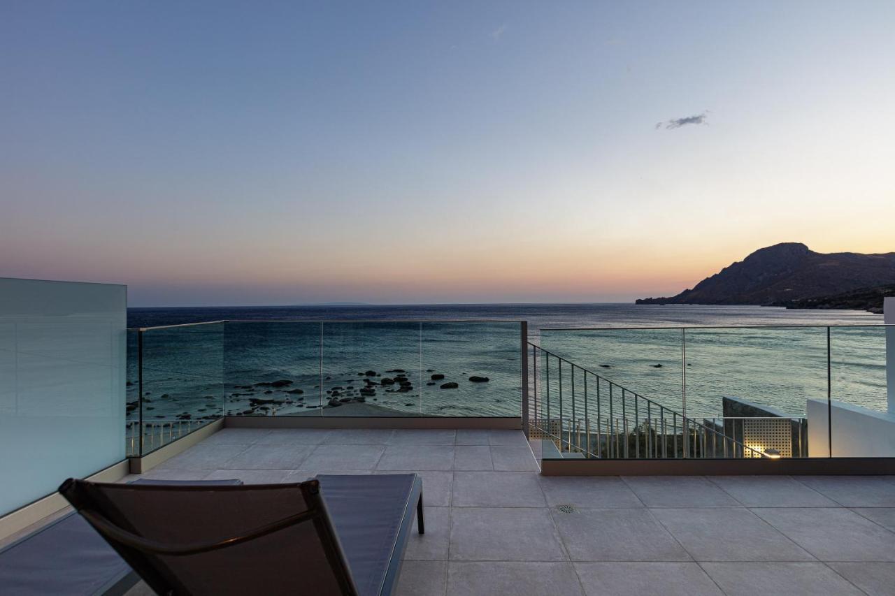 Aelia Seascape Apartments Плакиас Екстериор снимка