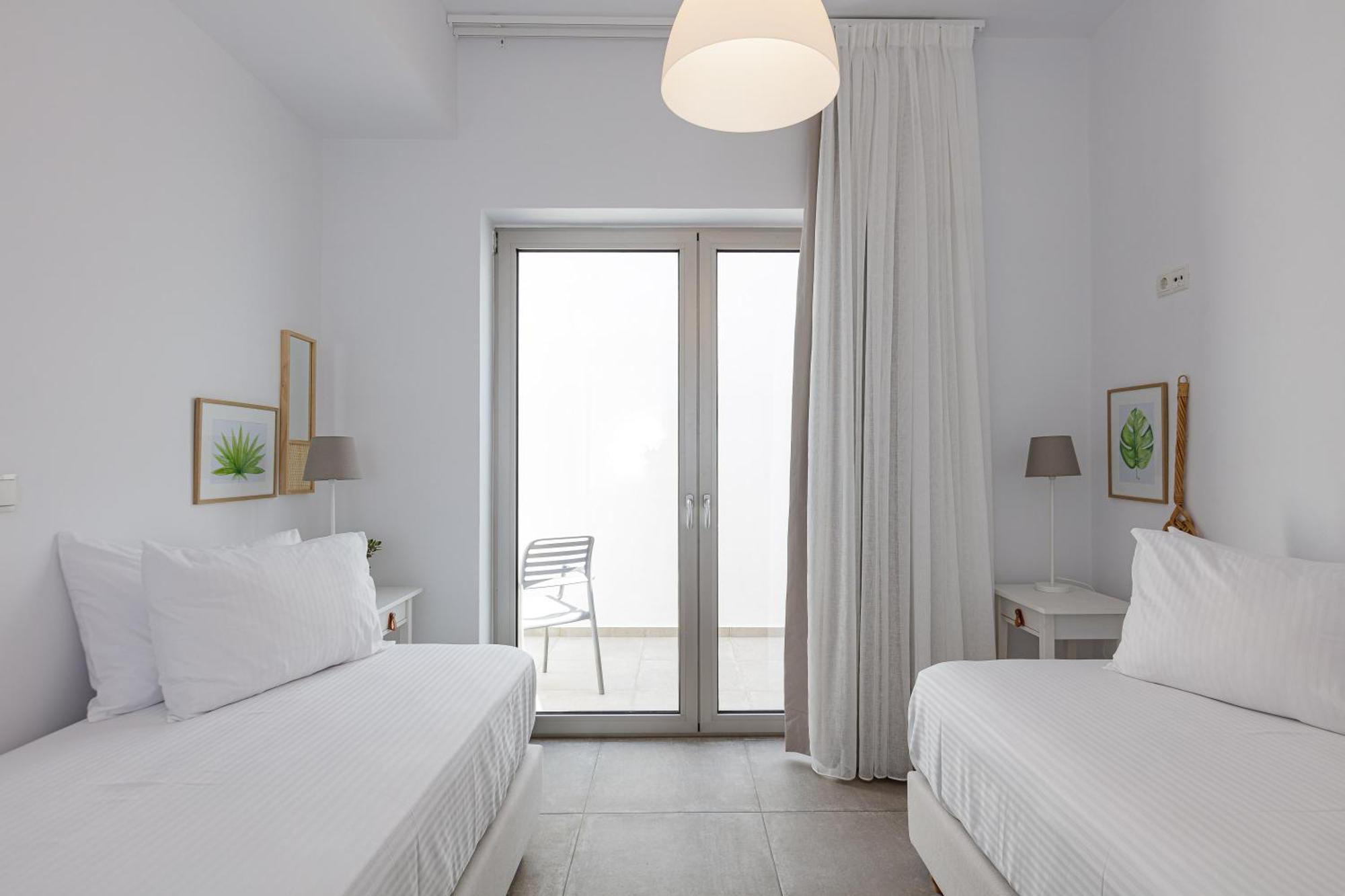 Aelia Seascape Apartments Плакиас Екстериор снимка