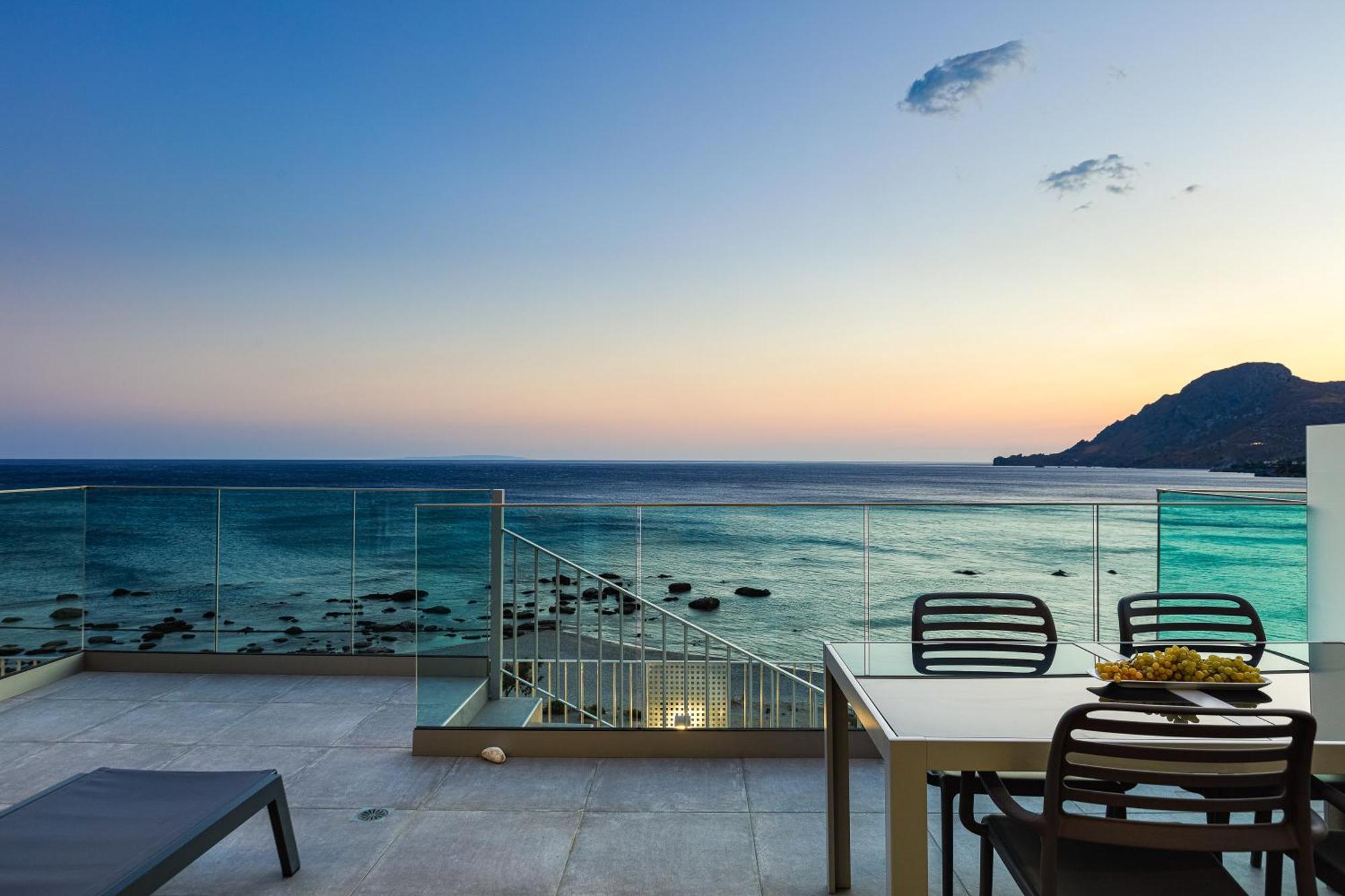 Aelia Seascape Apartments Плакиас Стая снимка